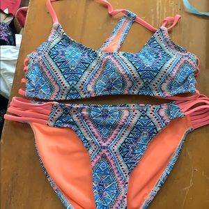 Top and bottom swimsuit set